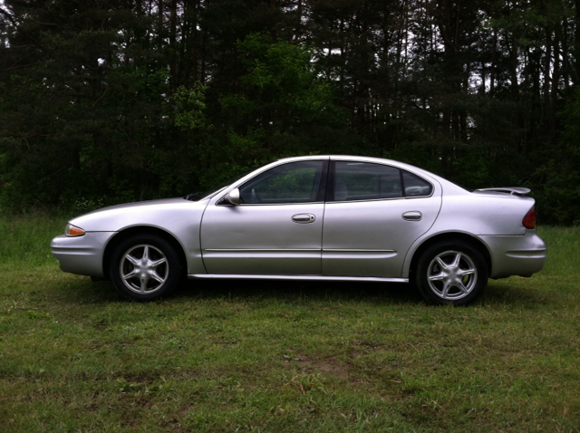 Oldsmobile Alero 2001 photo 3