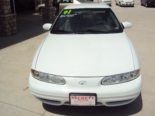 Oldsmobile Alero 4dr Sdn I4 CVT 2.5 S Sedan Sedan