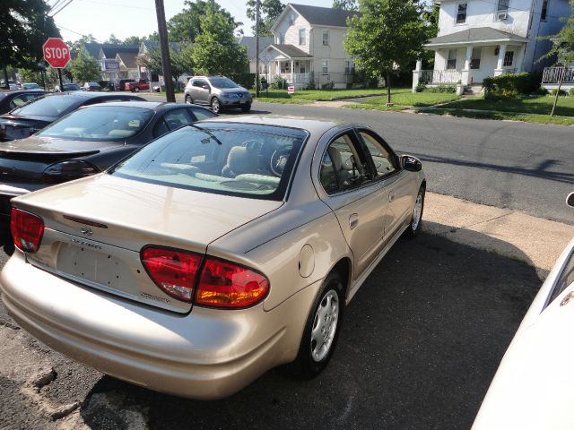 Oldsmobile Alero 2001 photo 4