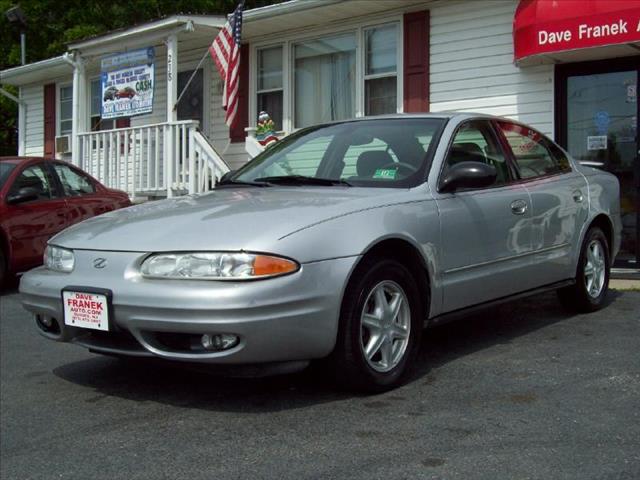 Oldsmobile Alero 2002 photo 1