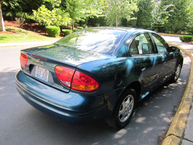 Oldsmobile Alero 2002 photo 1