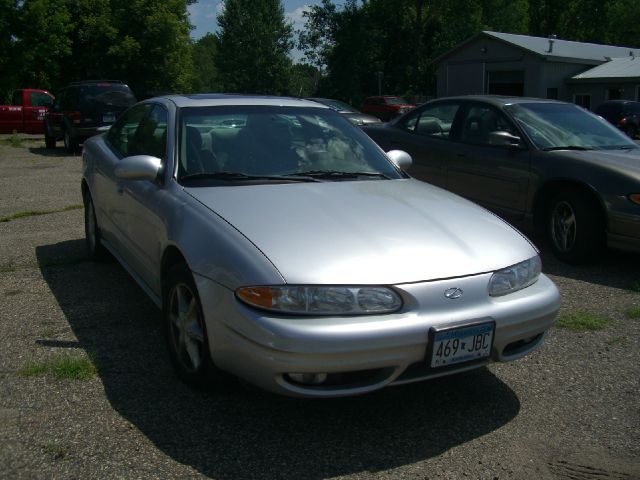 Oldsmobile Alero 2002 photo 0