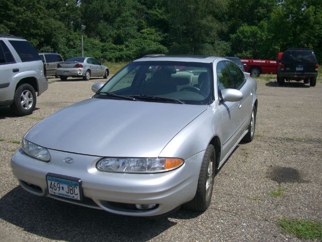 Oldsmobile Alero 2002 photo 2