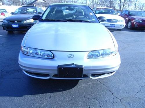 Oldsmobile Alero 2002 photo 2