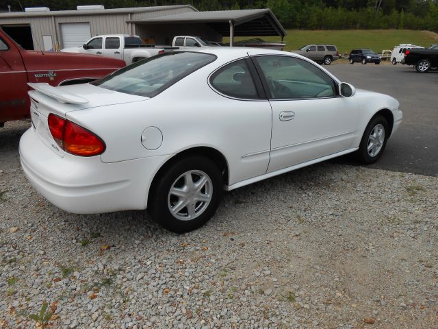 Oldsmobile Alero 2002 photo 1