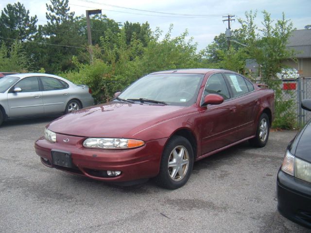 Oldsmobile Alero 2002 photo 2