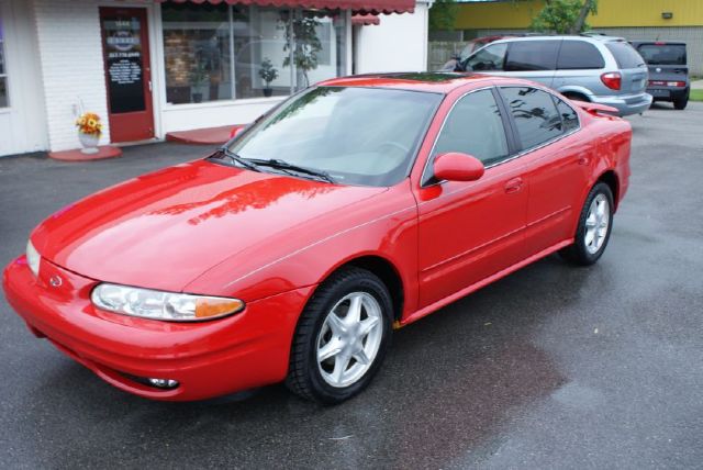 Oldsmobile Alero 2002 photo 2