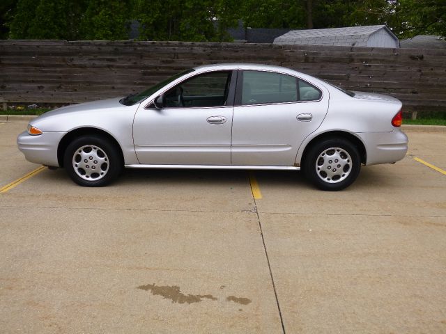 Oldsmobile Alero 2002 photo 12