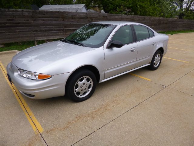 Oldsmobile Alero 2002 photo 29