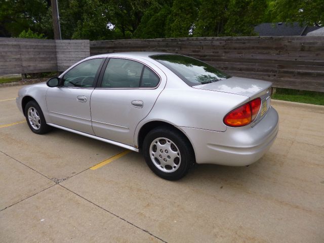 Oldsmobile Alero 2002 photo 7