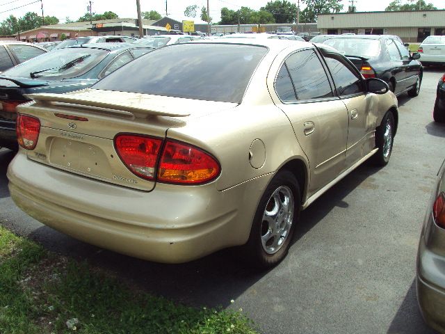 Oldsmobile Alero 2002 photo 1