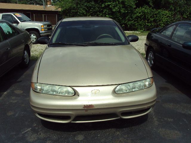 Oldsmobile Alero 2002 photo 3