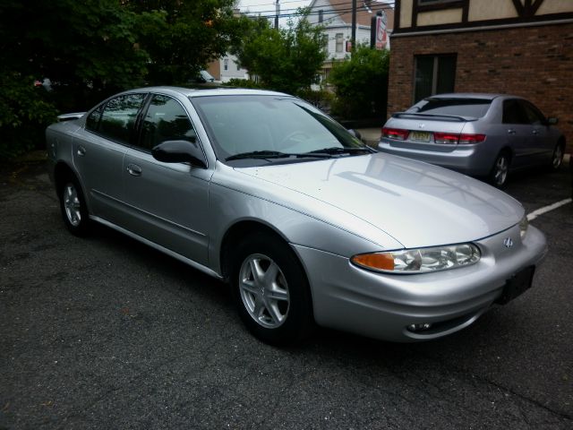 Oldsmobile Alero 2002 photo 10