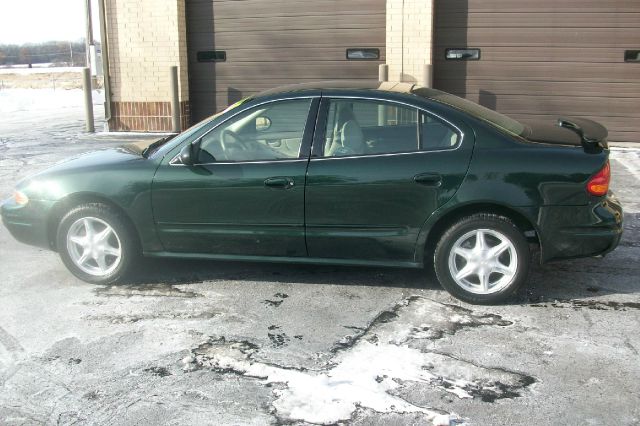 Oldsmobile Alero 2002 photo 3