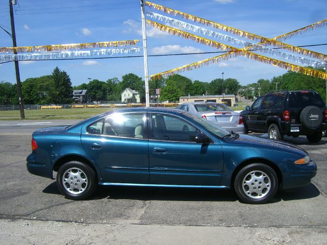 Oldsmobile Alero 2002 photo 3