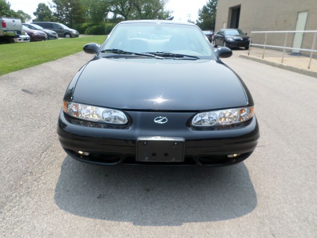 Oldsmobile Alero 2002 photo 1