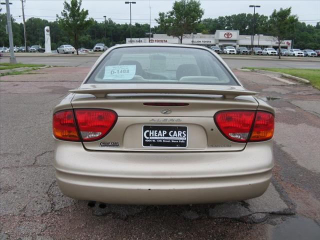 Oldsmobile Alero 2002 photo 2