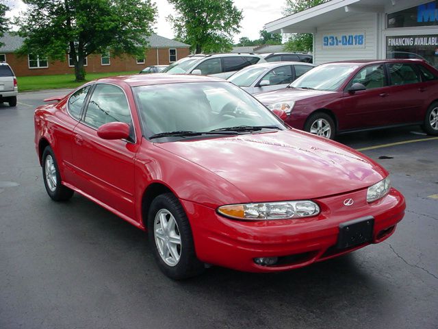 Oldsmobile Alero 2002 photo 2