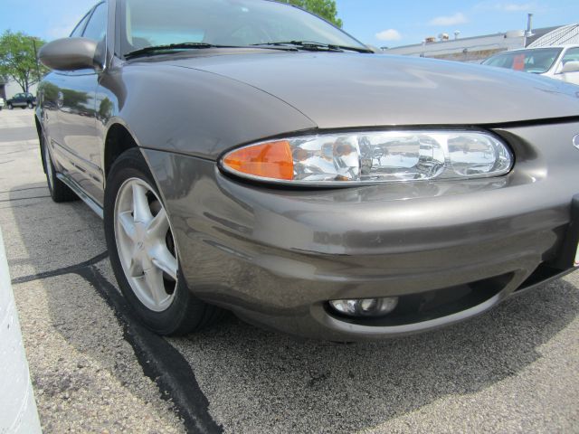 Oldsmobile Alero 2002 photo 14