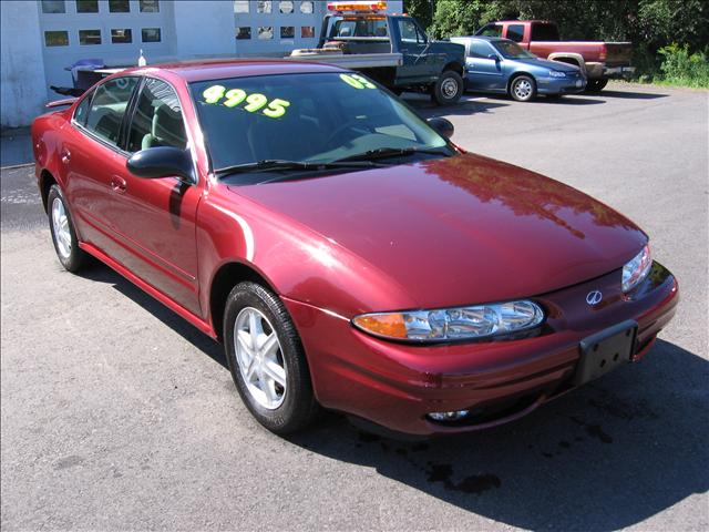 Oldsmobile Alero 3.5L Coupe Sedan