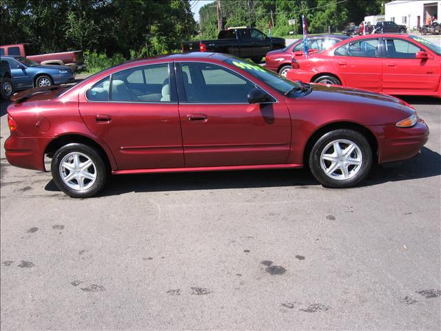 Oldsmobile Alero 2003 photo 1