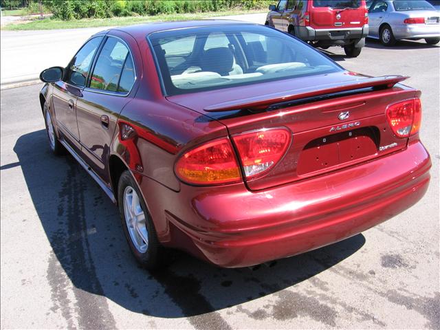 Oldsmobile Alero 2003 photo 3