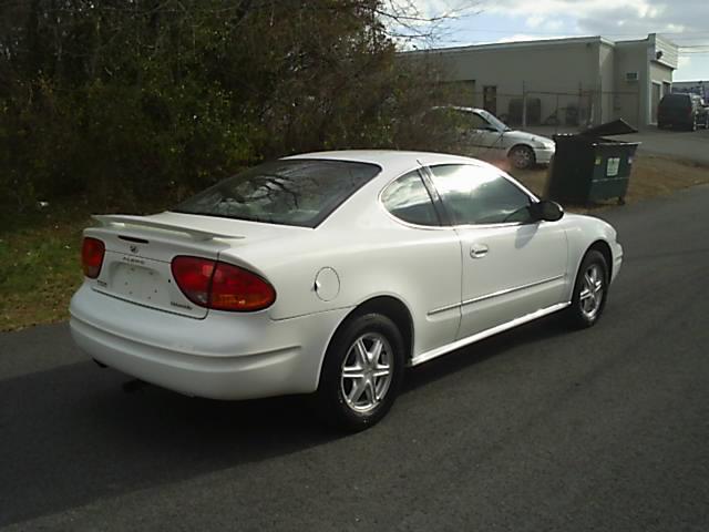 Oldsmobile Alero 2003 photo 3