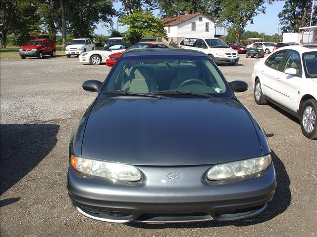 Oldsmobile Alero 2003 photo 1