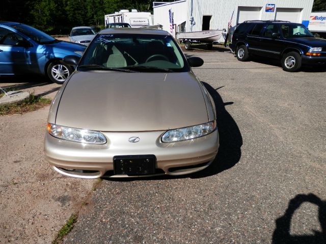 Oldsmobile Alero 2003 photo 3