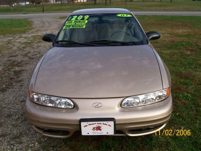 Oldsmobile Alero 2003 photo 1