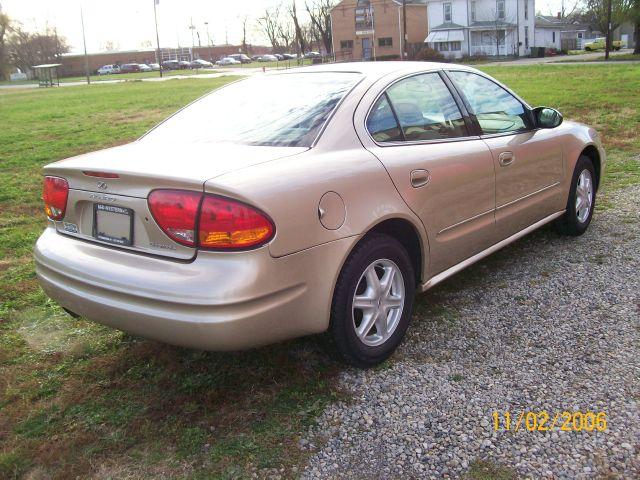 Oldsmobile Alero 2003 photo 4