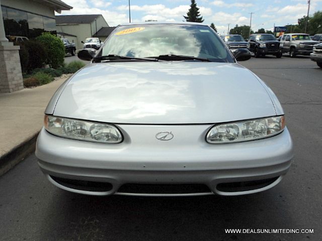 Oldsmobile Alero 2003 photo 2