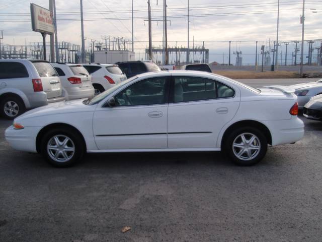 Oldsmobile Alero 3.5L Coupe Sedan