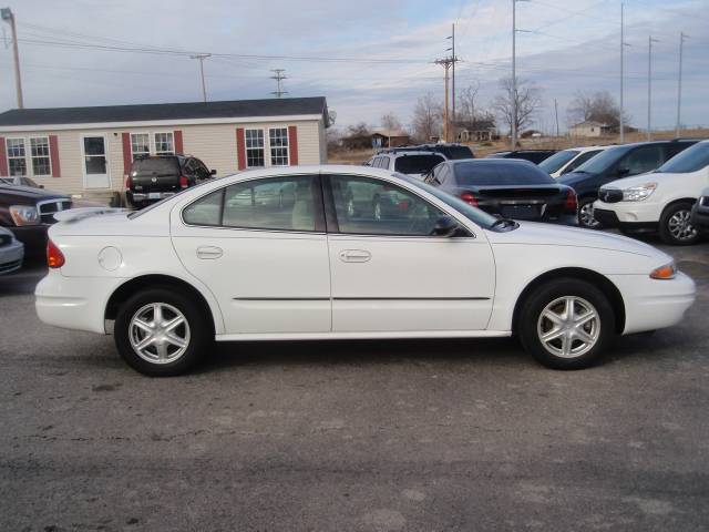 Oldsmobile Alero 2003 photo 4