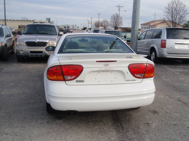 Oldsmobile Alero 2003 photo 5