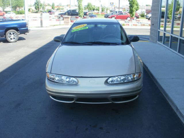 Oldsmobile Alero 2003 photo 11