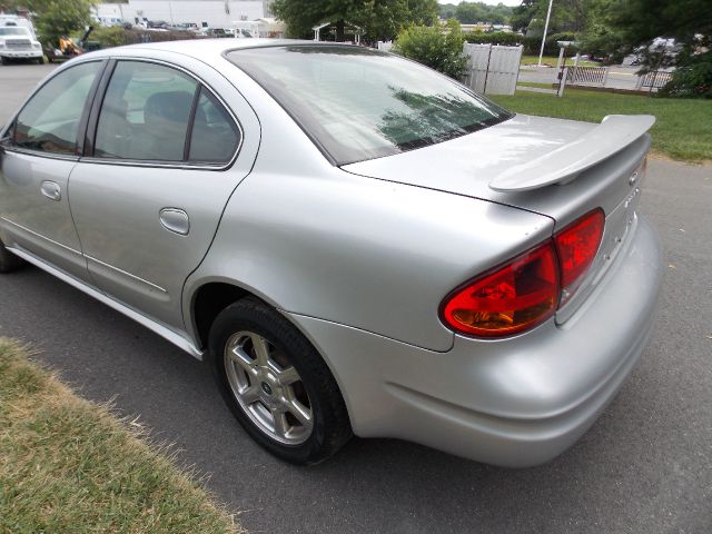 Oldsmobile Alero 2003 photo 3