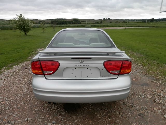 Oldsmobile Alero 2003 photo 12