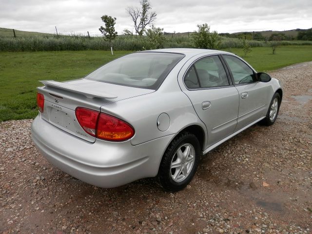 Oldsmobile Alero 2003 photo 13