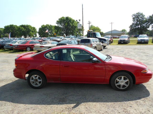 Oldsmobile Alero 2003 photo 2