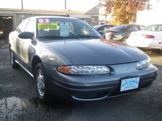 Oldsmobile Alero 3.5L Coupe Sedan