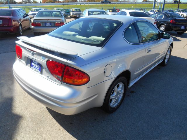 Oldsmobile Alero 2003 photo 3