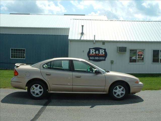 Oldsmobile Alero 3.5L Coupe Sedan