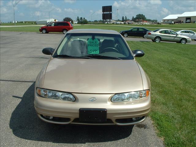 Oldsmobile Alero 2003 photo 1