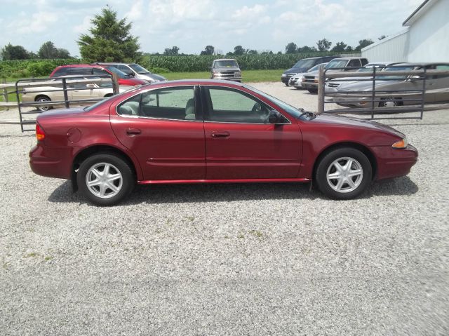 Oldsmobile Alero 2003 photo 4