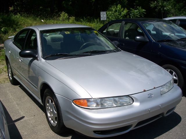 Oldsmobile Alero 2003 photo 3