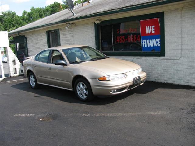 Oldsmobile Alero 2003 photo 2