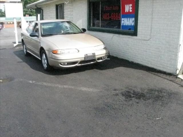 Oldsmobile Alero 2003 photo 1