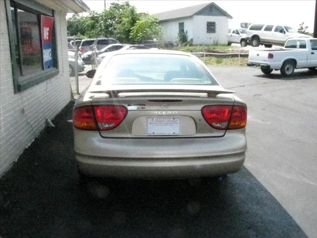 Oldsmobile Alero 3.5L Coupe Sedan