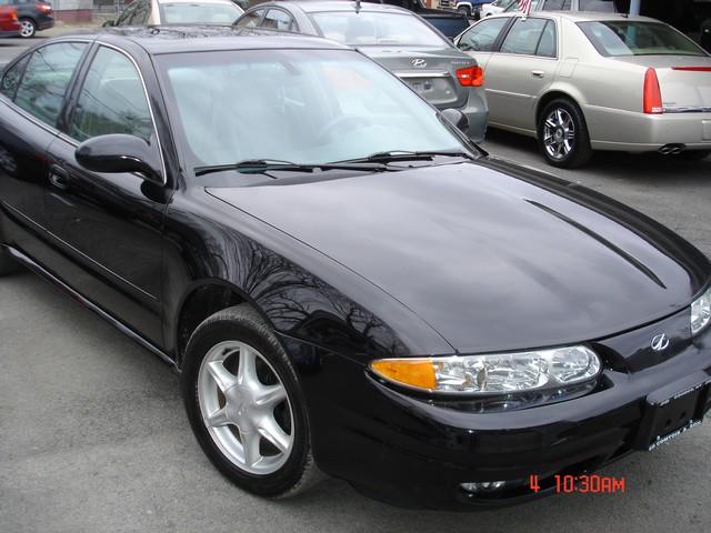 Oldsmobile Alero 2003 photo 1